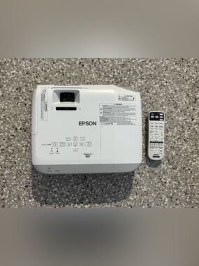 Epson LCD Projector PowerLite W17 Model H573A